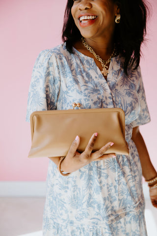 Victoria Clutch