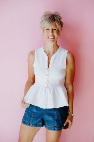 Chic To Be Crisp Top