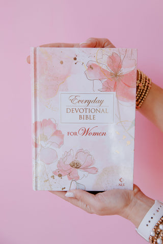 Everyday Devotional Bible For Women